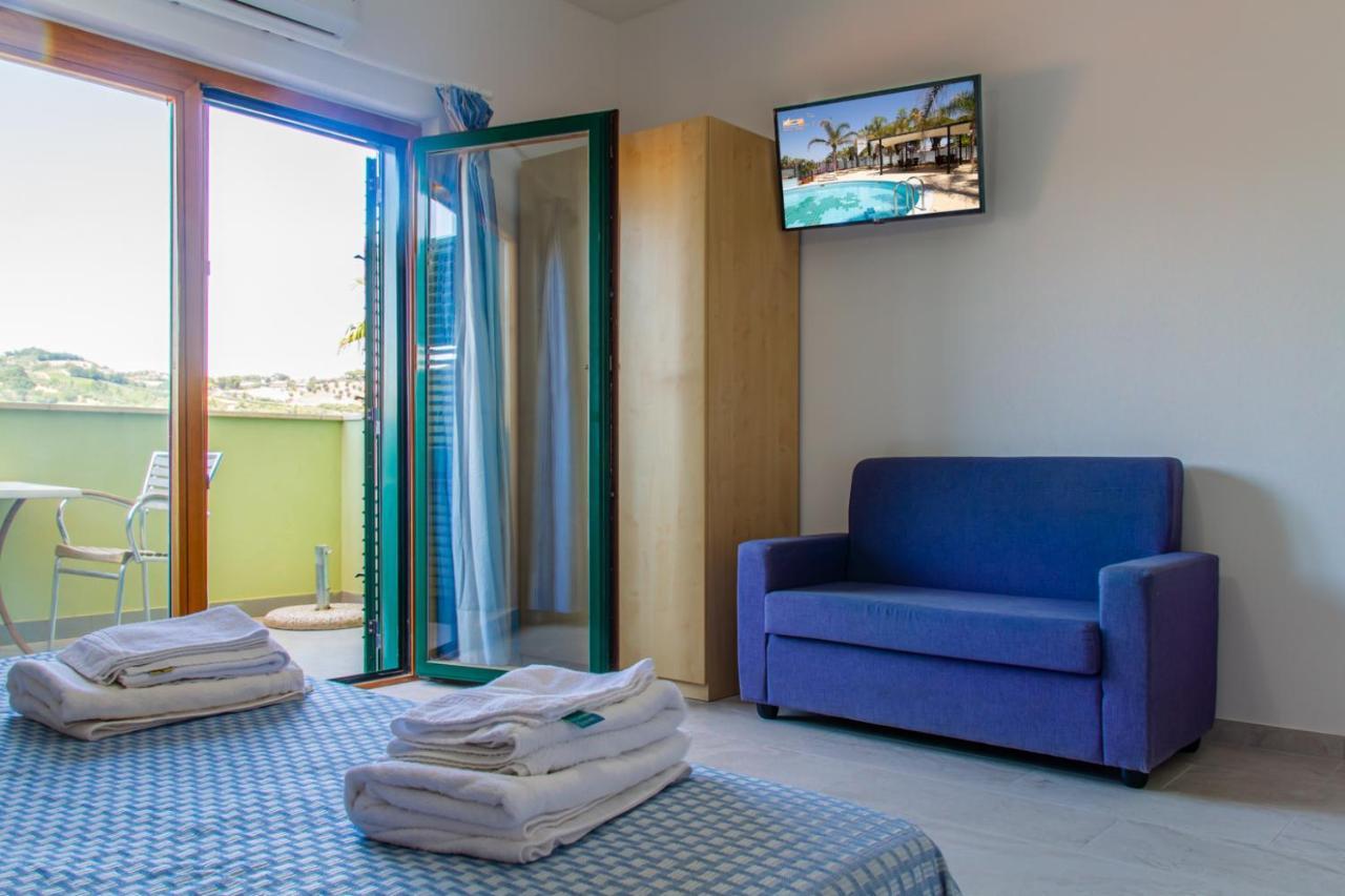 Residence Playa Tortoreto Eksteriør billede